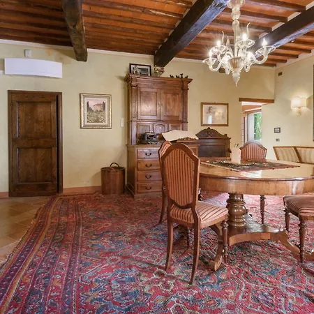 Villa Rapale By Mmega Pietraviva